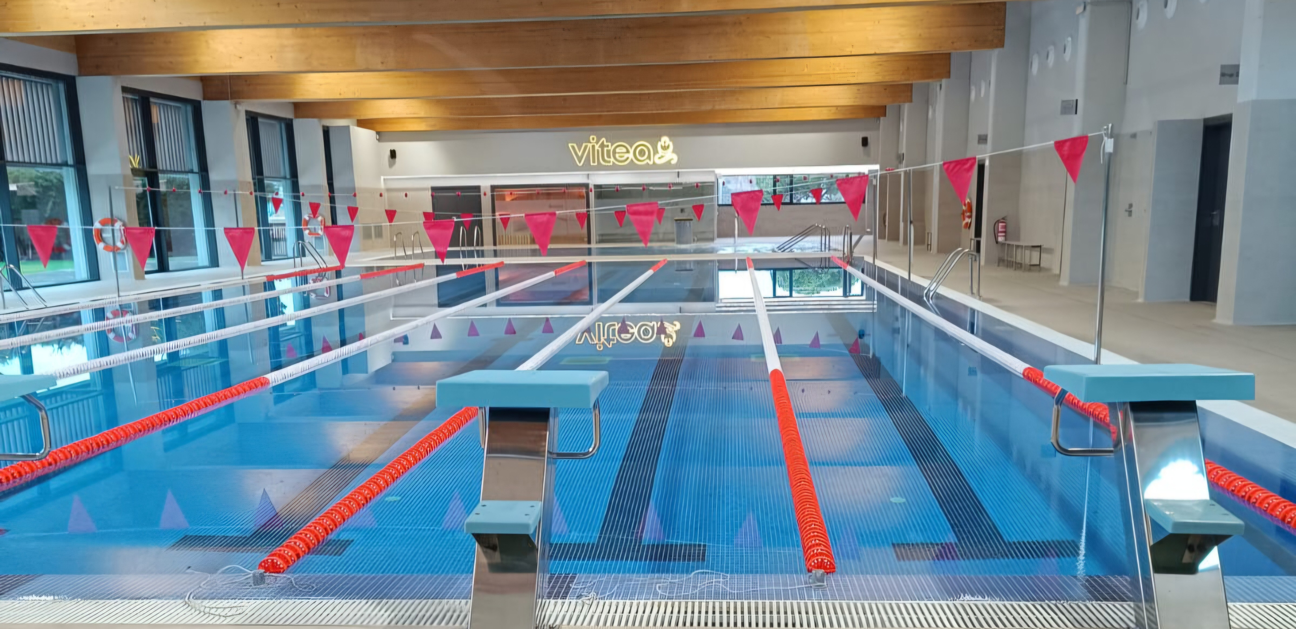 Piscina del Gimnàs Vitea per a activitats aquàtiques.